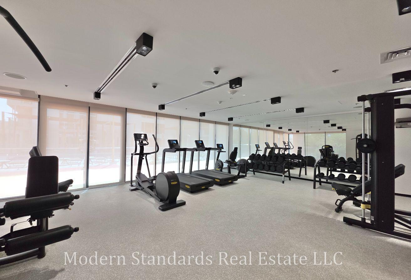 Brand New l Fully Equipped & Furnished photo 16