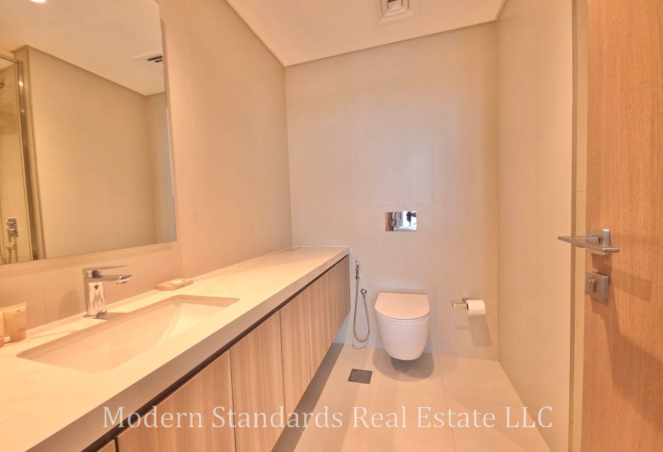 Brand New l Fully Equipped & Furnished photo 10
