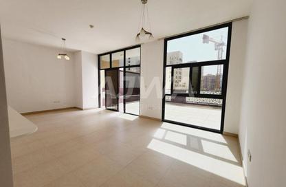 Apartment - 2 Bedrooms - 3 Bathrooms for rent in Iris Amber - Al Jaddaf - Dubai