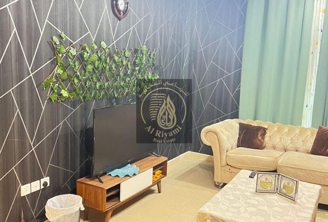 74245854 - Property Image 2