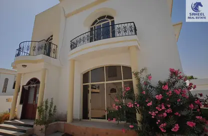 Villa - 4 Bedrooms - 5 Bathrooms for rent in Al Juwais - Ras Al Khaimah