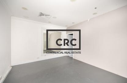 Retail - Studio for rent in Al Hanaa Centre - Al Jafiliya - Dubai