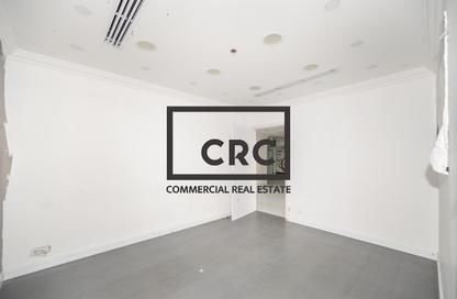 Retail - Studio for rent in Al Hanaa Centre - Al Jafiliya - Dubai