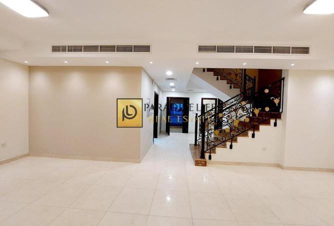 76563500 - Property Image 2