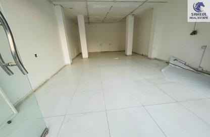 Shop - Studio for rent in Dafan Al Nakheel - Ras Al Khaimah