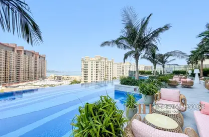 Apartment - Studio - 1 Bathroom for sale in The Palm Tower - Palm Jumeirah - Dubai