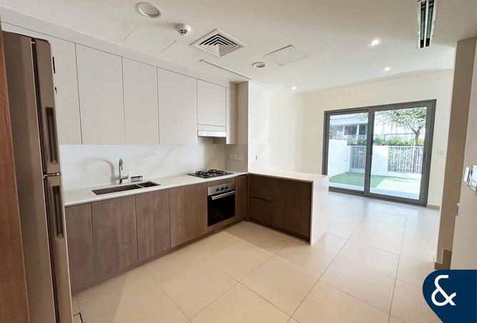 74240407 - Property Image 3