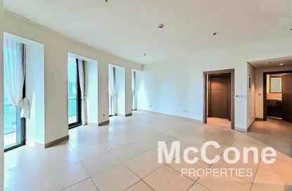 Apartment - 3 Bedrooms - 3 Bathrooms for sale in Burj Vista Tower 1 - Burj Vista - Downtown Dubai - Dubai