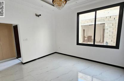 Villa - 5 - 5 for rent in Al Ameera Village - Ajman