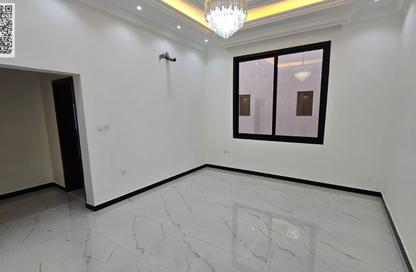 Villa - 5 - 5 for rent in Al Ameera Village - Ajman
