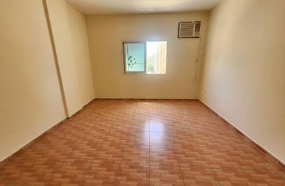 Apartment - 2 Bedrooms - 2 Bathrooms for rent in Muwailih Building - Muwaileh - Sharjah