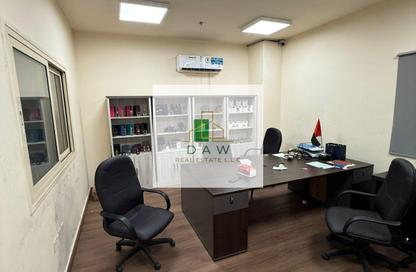 Show Room - Studio for rent in Umm Dir - Umm Al Quwain