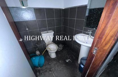 Show Room - Studio - 2 for rent in Budaniq Building - Abu shagara - Sharjah