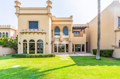 Villa - 4 Bedrooms - 5 Bathrooms for rent in Signature Villas Frond G - Signature Villas - Palm Jumeirah - Dubai