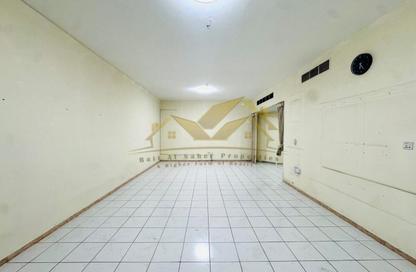 Apartment - 3 - 4 for rent in Al Mankhool - Bur Dubai - Dubai