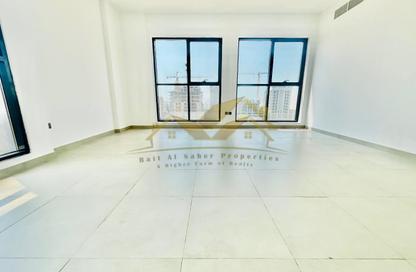 Apartment - 2 - 3 for rent in Jumeirah Garden City - Al Satwa - Dubai