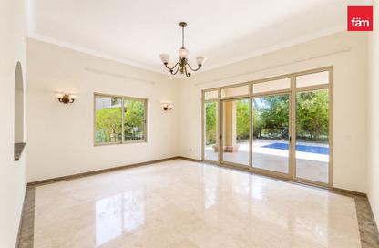 Villa - 4 - 5 for rent in Master View - European Clusters - Jumeirah Islands - Dubai