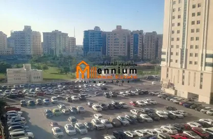 مكتب - استوديو - 2 حمامات للايجار في برج أمير بو خمسين - المجاز 3 - المجاز - الشارقة