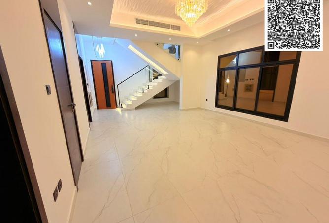 87454980 - Property Image 2