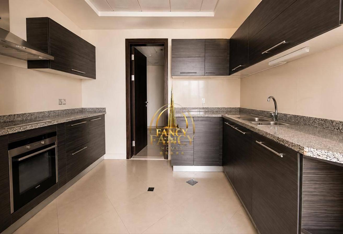 Luxury 3BR | High Floor | Marina View photo 6