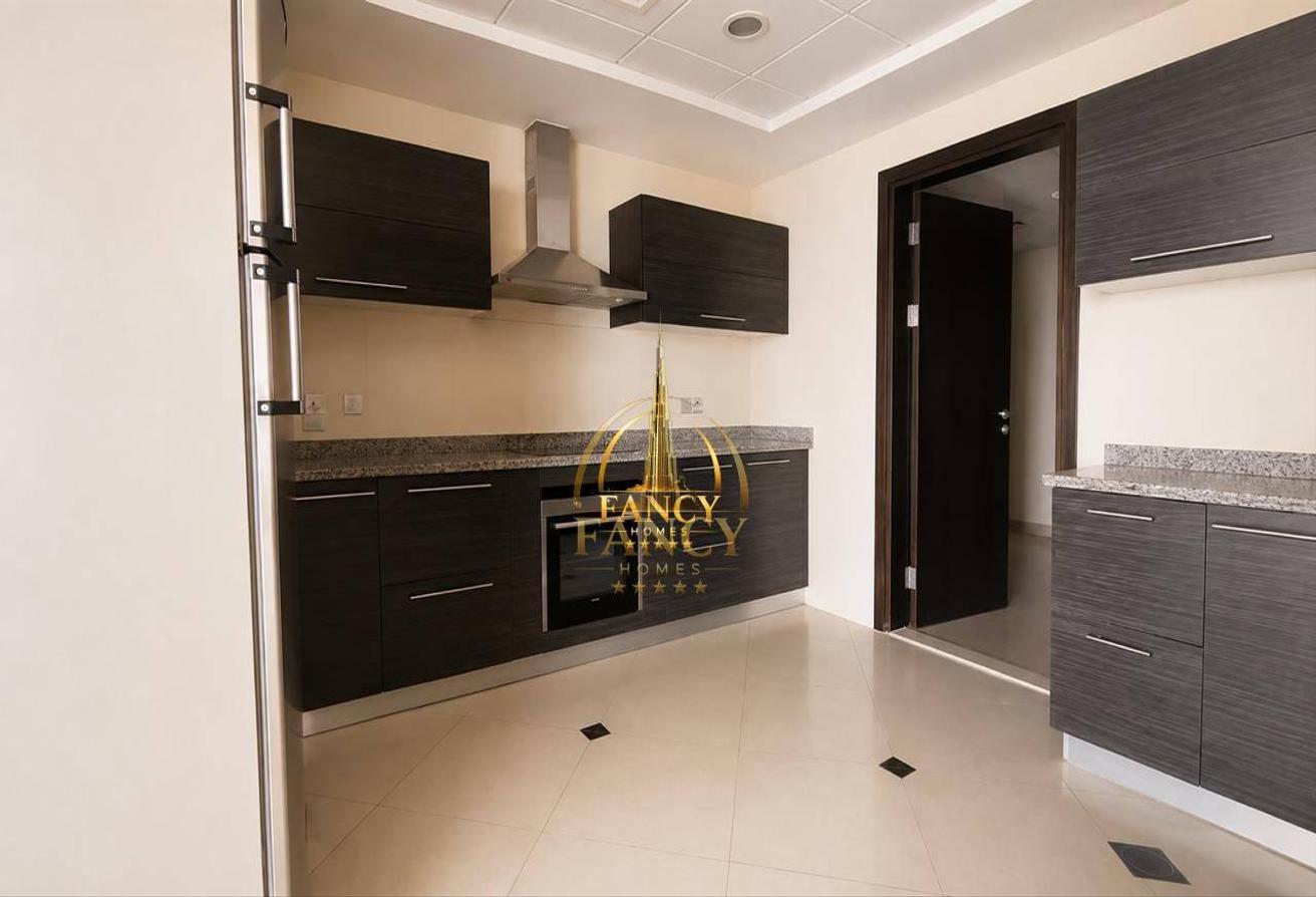Luxury 3BR | High Floor | Marina View photo 7
