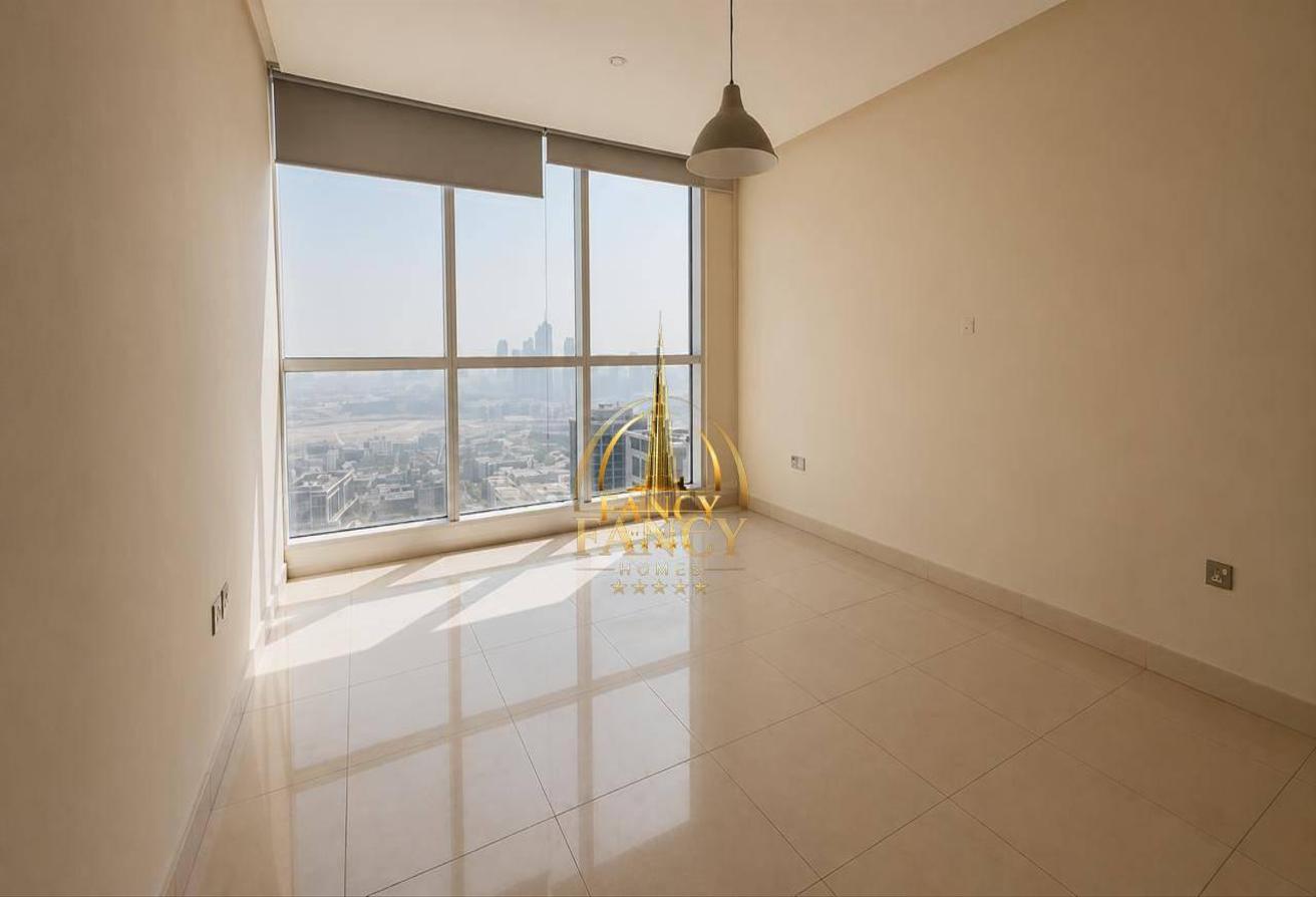 Luxury 3BR | High Floor | Marina View photo 2