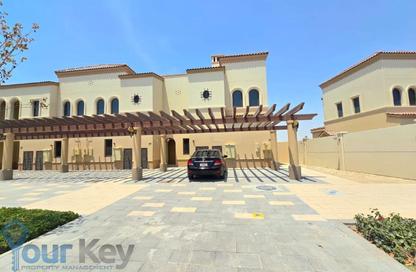 Townhouse - 2 Bedrooms - 3 Bathrooms for rent in Bloom Living - Zayed City (Khalifa City C) - Khalifa City - Abu Dhabi