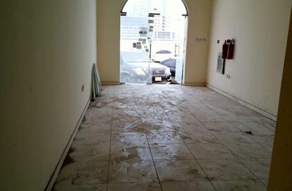 Shop - Studio - 1 Bathroom for rent in Ajman Creek Towers - Al Rashidiya 1 - Al Rashidiya - Ajman