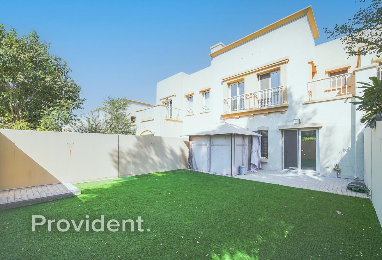 Fully Upgraded I Close to Pool and Park I Vacant photo 14