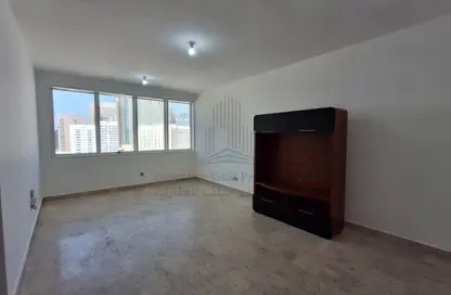 Apartment - 3 Bedrooms - 3 Bathrooms for rent in Hamdan Street - Abu Dhabi Apartment - 3 Bedrooms - 3 Bathrooms for rent in Hamdan Street - Abu Dhabi