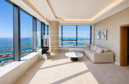 Apartment - 1 - 2 for rent in The Palm Tower - Palm Jumeirah - Dubai