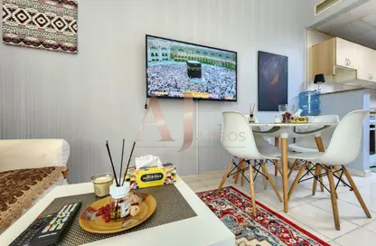 شقة - 1 حمام للبيع في K10 - طراز يوناني - المدينة العالمية - دبي