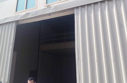 Warehouse - Studio - 1 Bathroom for rent in Al Jlail - Al Sajaa - Sharjah