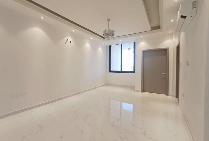 100424202 - Property Image 3