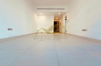 Apartment - 1 Bedroom - 2 Bathrooms for rent in Jumeirah Garden City - Al Satwa - Dubai