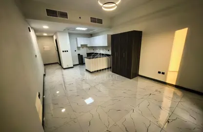 Apartment - Studio - 1 Bathroom for rent in Rukan Tower A - Rukan Tower - Rukan - Dubai Land - Dubai Apartment - Studio - 1 Bathroom for rent in Rukan Tower A - Rukan Tower - Rukan - Dubai Land - Dubai