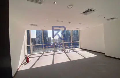 Office Space - Studio - 1 Bathroom for rent in Park Lane Tower - Business Bay - Dubai