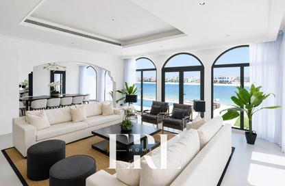 Villa - 5 - 6 for rent in Garden Homes Frond B - Garden Homes - Palm Jumeirah - Dubai Villa - 5 - 6 for rent in Garden Homes Frond B - Garden Homes - Palm Jumeirah - Dubai