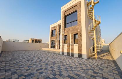 Villa - 4 - 5 for rent in Al Aweer 1 - Al Aweer - Dubai