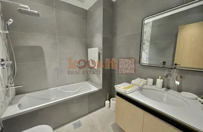 Apartment - 3 Bedrooms - 4 Bathrooms for sale in Ajman Creek Towers - Al Rashidiya 1 - Al Rashidiya - Ajman