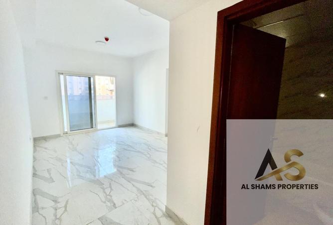 16260430 - Property Image 2