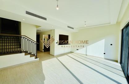 Townhouse - 3 - 3 for rent in Portofino - Damac Lagoons - Dubai