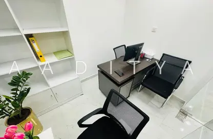 مكتب - غرفة نوم - 1 حمام للايجار في ريم ريزدنسي - الكرامة - دبي