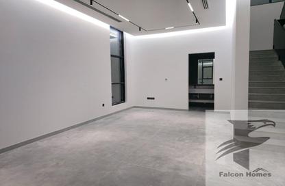 Villa - 4 - 7 for rent in Al Aweer 1 - Al Aweer - Dubai Villa - 4 - 7 for rent in Al Aweer 1 - Al Aweer - Dubai