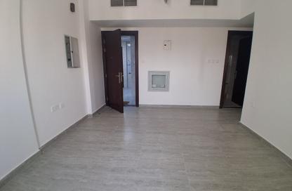 Apartment - 1 - 1 for rent in Fire Station Road - Muwaileh - Sharjah Apartment - 1 - 1 for rent in Fire Station Road - Muwaileh - Sharjah