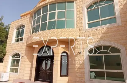 Compound - 5 Bedrooms - 7+ Bathrooms for sale in Shakhbout City - Abu Dhabi
