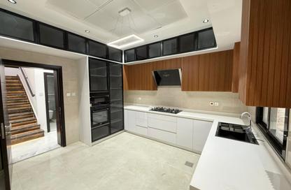 Villa - 5 - 7 for sale in Al Helio Downtown - Al Helio - Ajman