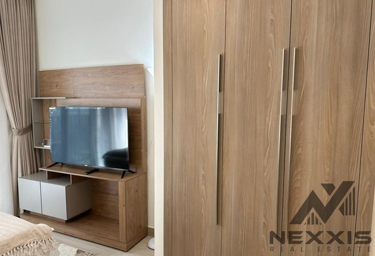 Fully Furnished | Vacant | Upgraded | Balcony photo 7