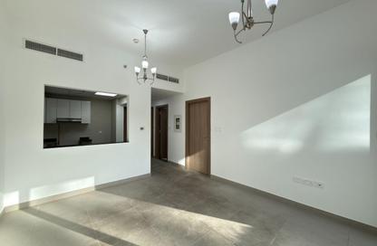 Apartment - 1 Bedroom - 2 Bathrooms for rent in Prestige Building - International City Phase 2 - Al Warsan 4 - Al Warsan - Dubai