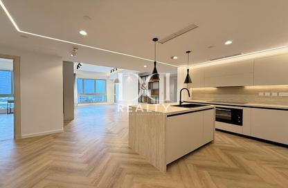 Apartment - 2 Bedrooms - 3 Bathrooms for sale in Marina Residences 4 - Marina Residences - Palm Jumeirah - Dubai